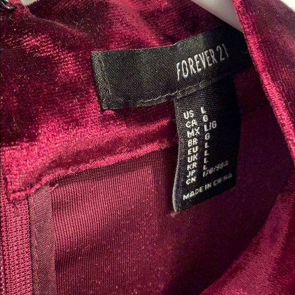 Brand new forever 21  maroon velvet dress - Picture 2 of 2